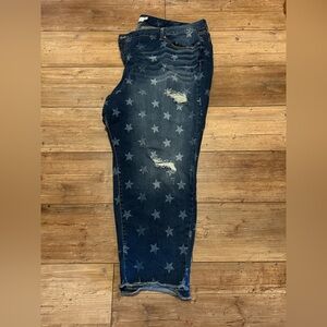 Torrid distressed boyfriend fit star jeans size 28 ⭐️